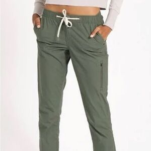 Vuori Ripstop Women’s Medium | Green